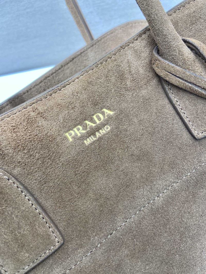 Pra*a tote bags